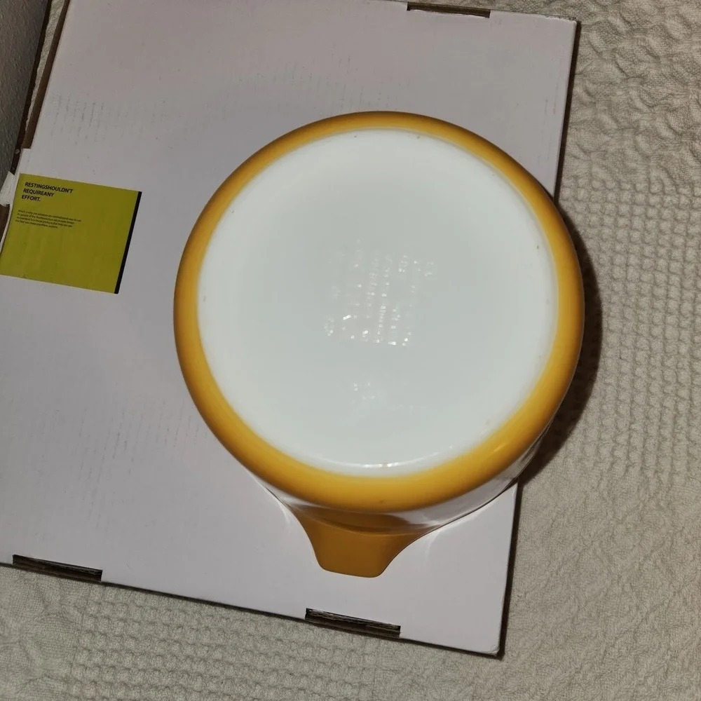 Vintage Pyrex Golden Butterfly White Floral Bakeware 1 QT 473